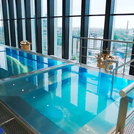 Fletcher Wellness-hotel 호텔 레이든