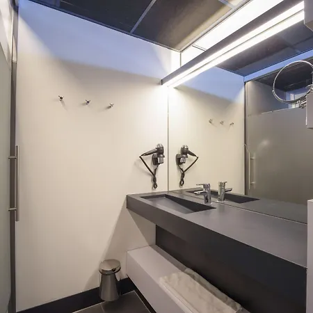 Fletcher Wellness-hotel 호텔 레이든