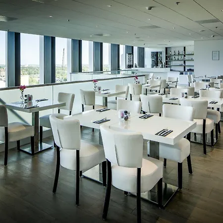 Fletcher Wellness-hotel 호텔 레이든